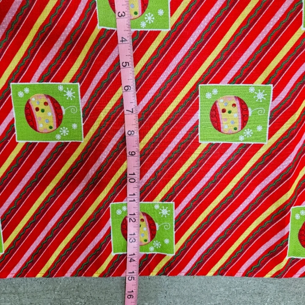 CHRISTMAS TABLE RUNNER - Picture 3 of 6